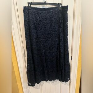 Blue lace pattern maxi skirt. Size 18W/20W